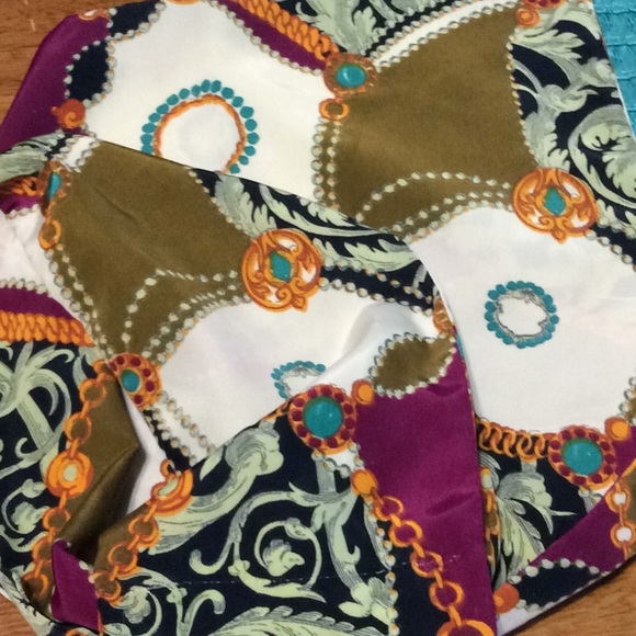 Vtg Slotted Scarf in rich gem colors.  36” long. - Picture 5 of 5